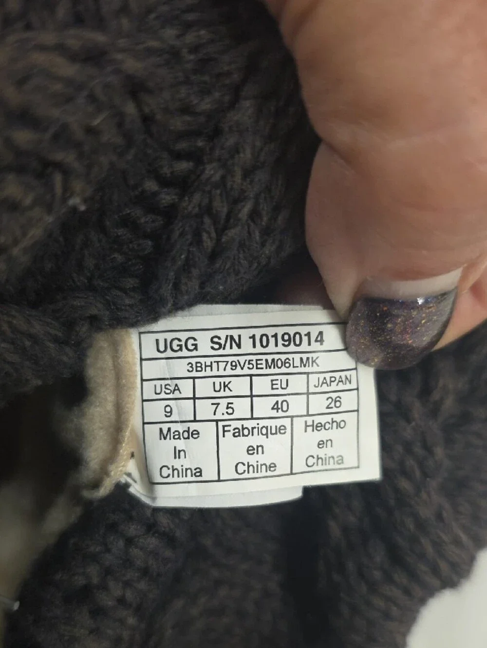 UGG Saela Black Suede Cable Knit Fold Over Ankle Boots Size 9